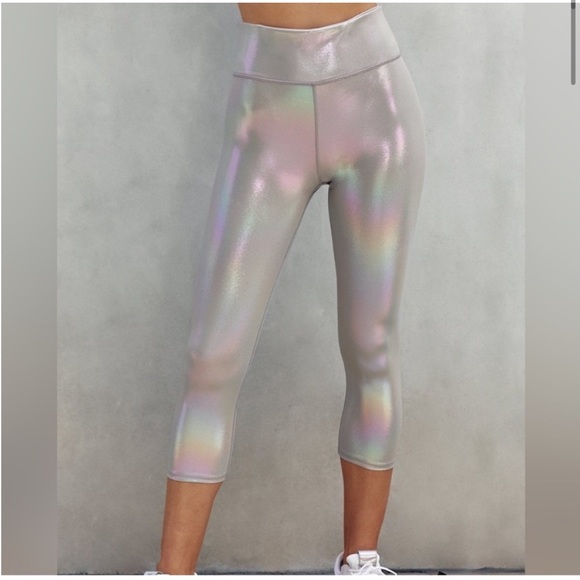 Wear It To Heart Camila Cropped Leggings in Moonstone size medium - Picture 1 of 10